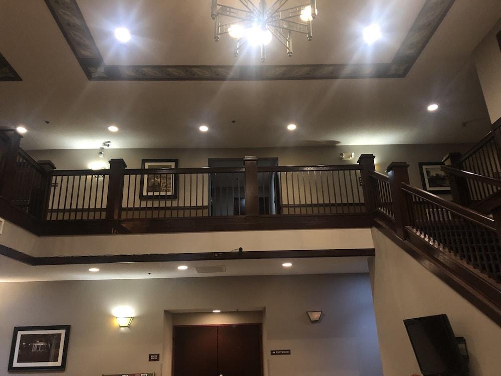 Norwood Inn And Suites Chaska Ngoại thất bức ảnh