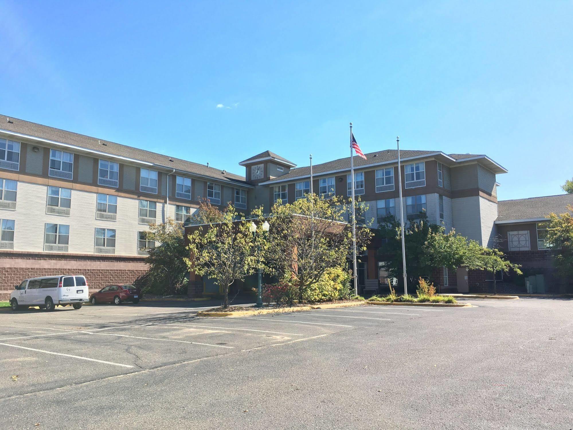Norwood Inn And Suites Chaska Ngoại thất bức ảnh